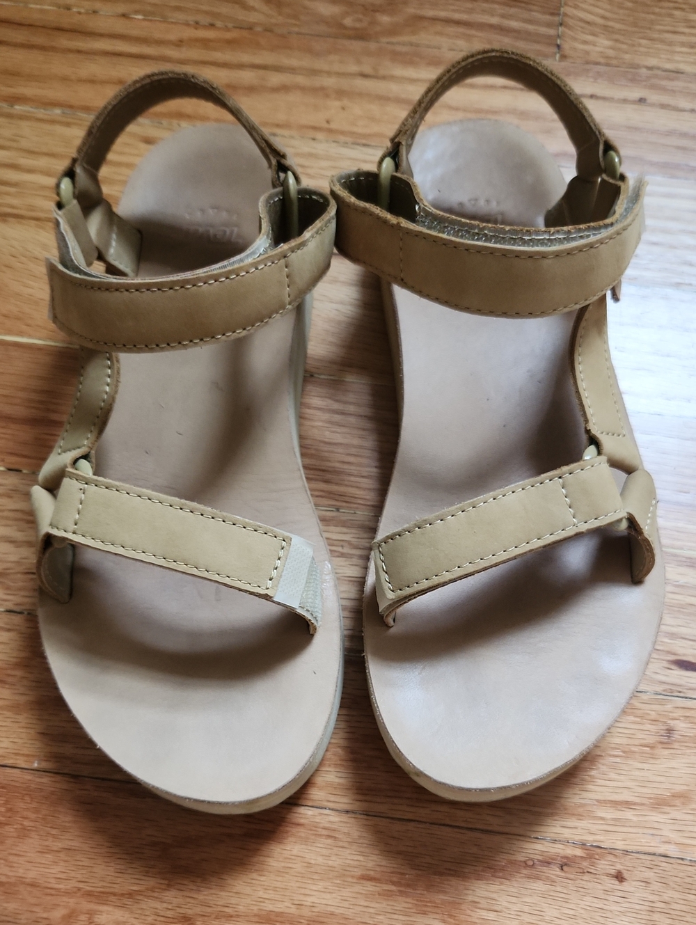 Teva Tan Sandals Women's Size 9